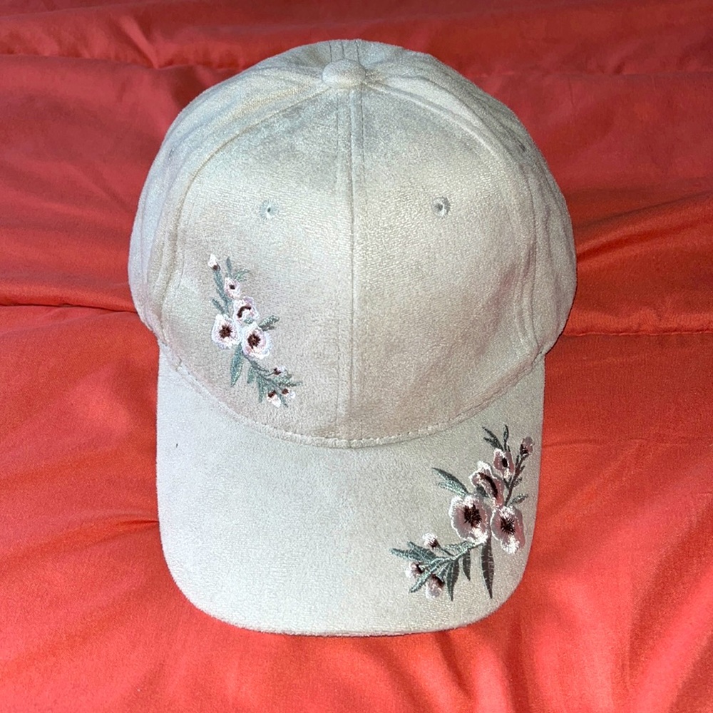 BUNDLE💕Grey Dad Cap/Baseball Cap w/ embroidery & velcro strap